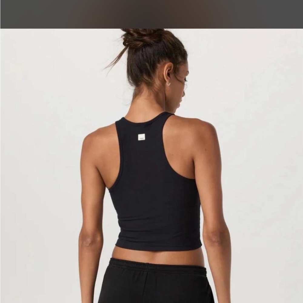 Vuori Black Ribbed Tank Top  #activewear #athleisure #gym